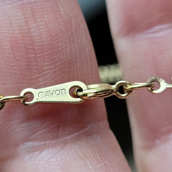 Gold Heart Necklace - Picture 4 of 4